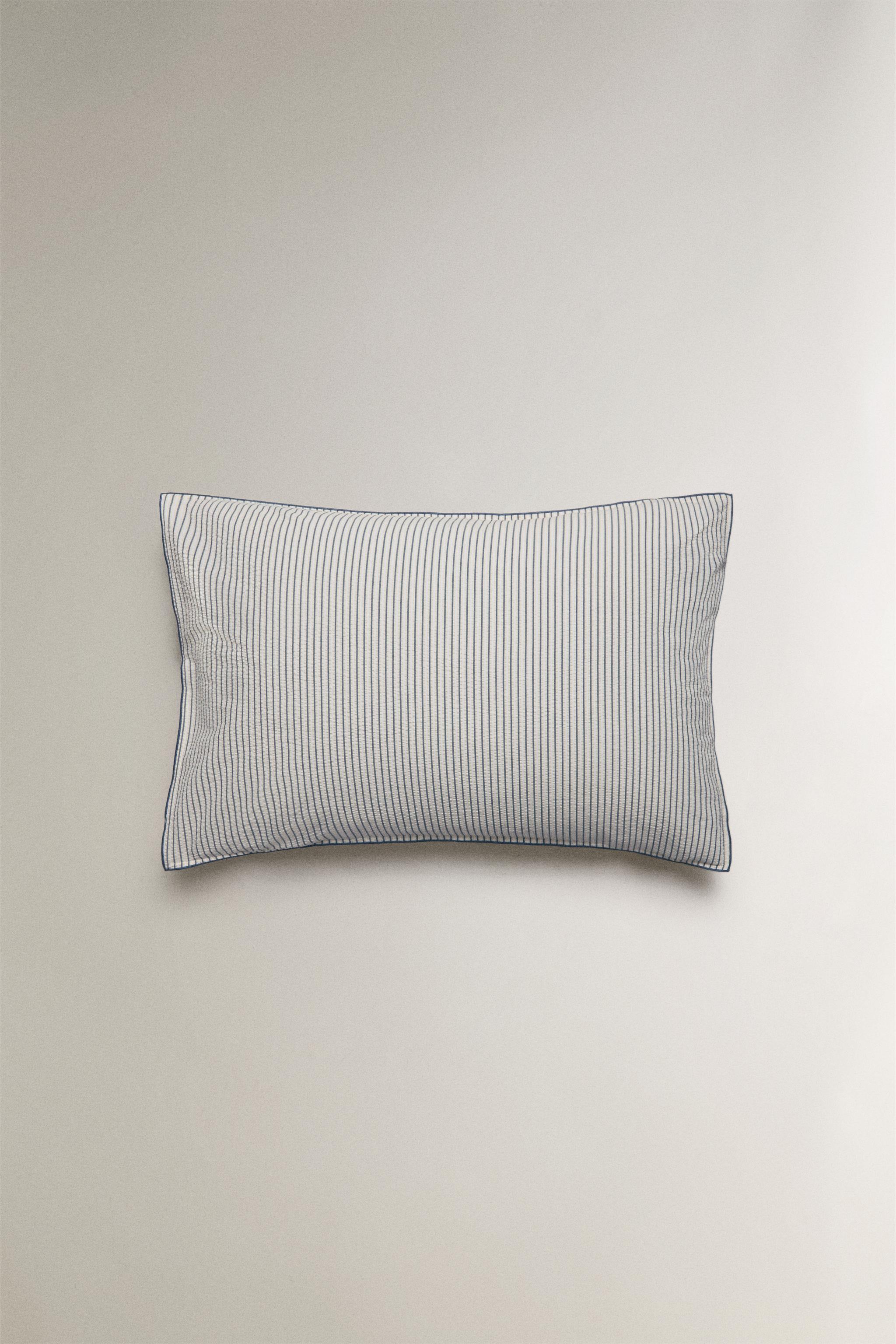 STRIPED SEERSUCKER PILLOWCASE WITH PIPING